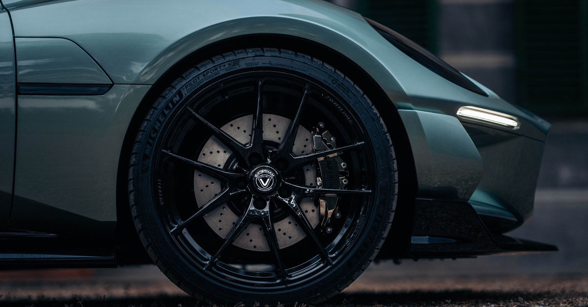 An image showing the alloy wheels of the Caterham Project V concept electric vehicle