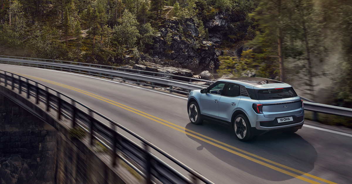 An image of the exterior of the 2023 Ford Explorer SUV EV showing the side profile