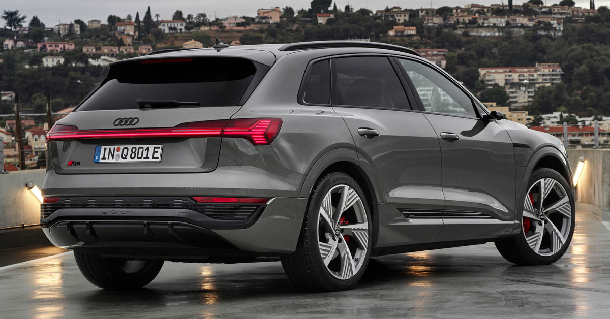 An image of the new 2023 Audi Q8 e-tron SUV from the rear