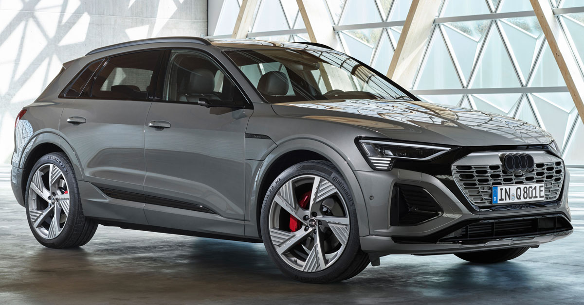 An image of the new 2023 Audi Q8 e-tron SUV from the front