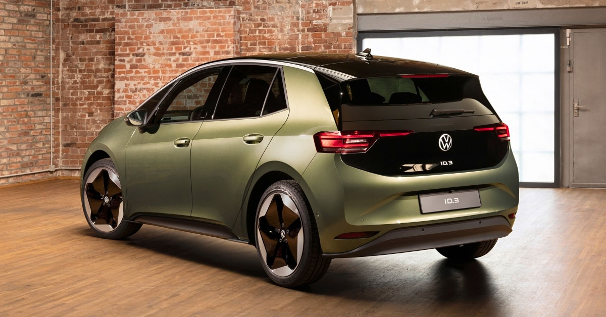 An image of the rear of the second generation 2023 Volkswagen ID.3 Hatchback