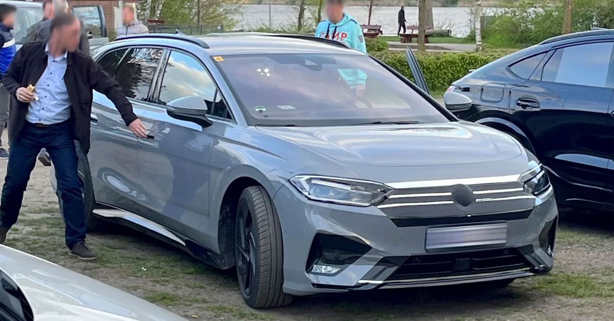 Spotted: The Upcoming Volkswagen ID.7 Electric Estate